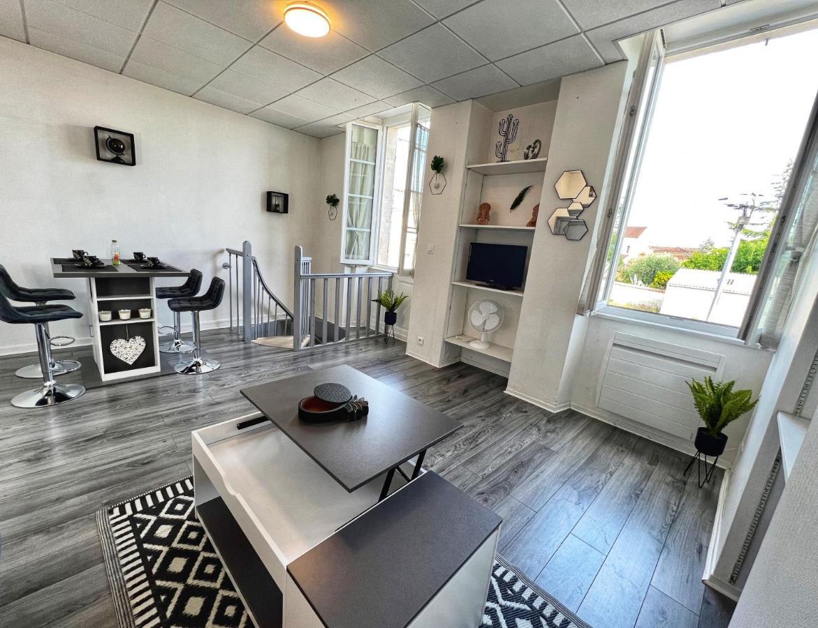Le Myvi - Wifi - Hyper Centre Cognac Apartman Kültér fotó